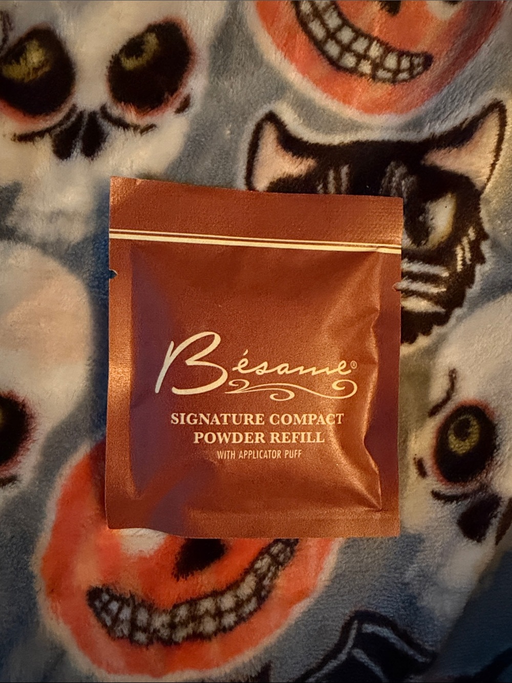 Signature Compact Powder Refill - moon and starts